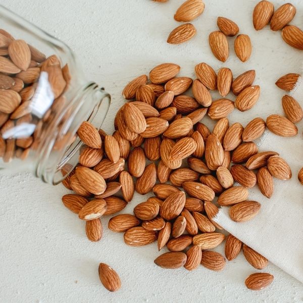 горіхи мигдаль